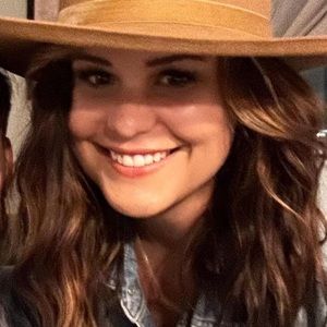 Meet your Posher, Annie